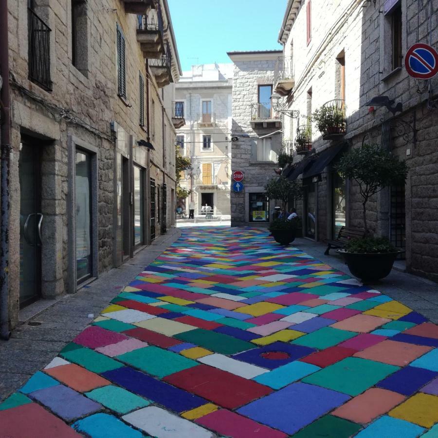 B&B Piazza Di L'Ara Tempio Pausania Exteriér fotografie